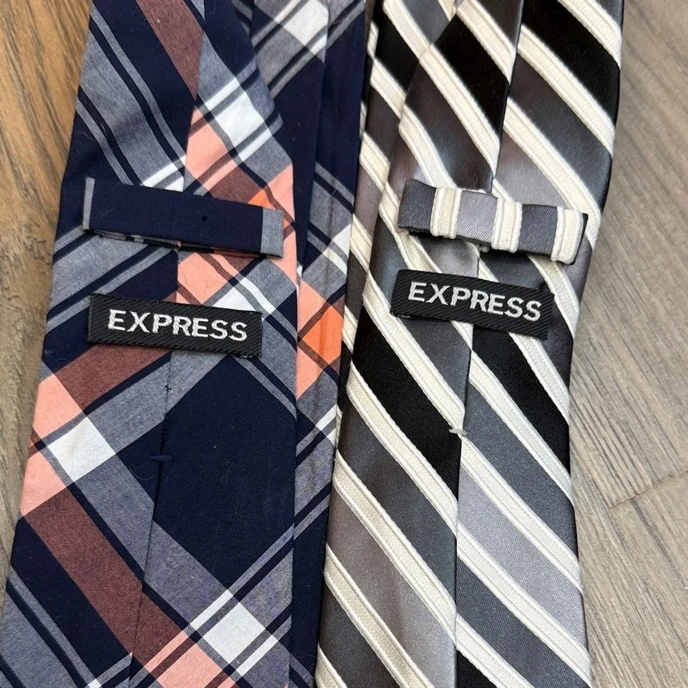 Set of 2 Express neckties Stylish Plaid and Striped 100% silk 100% cotton